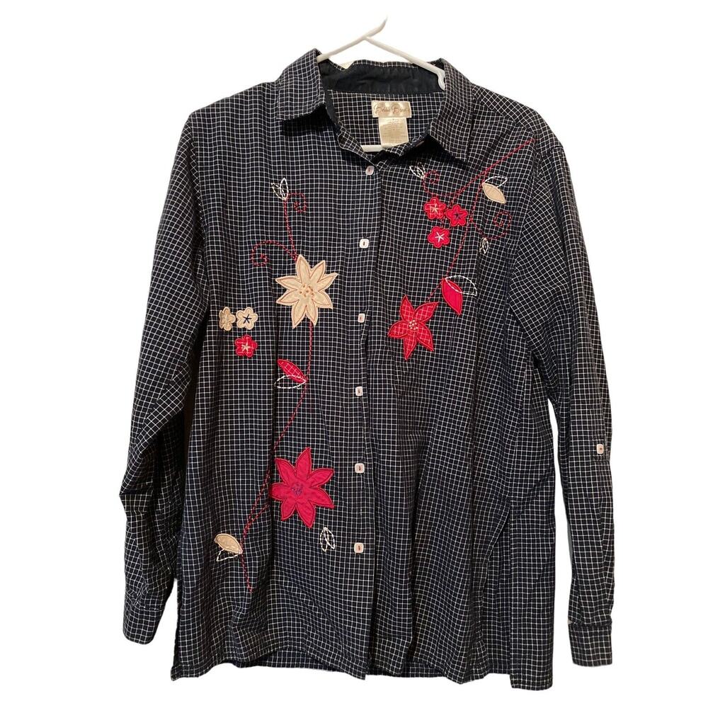 Bobbie brooks Red White & Blue embroidered button down Floral Accent Size M